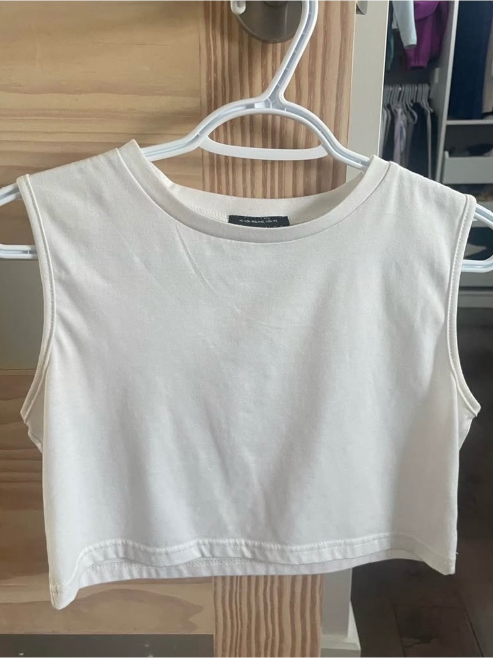 Womance Cropped Sleeveless Tank Top - White - small
